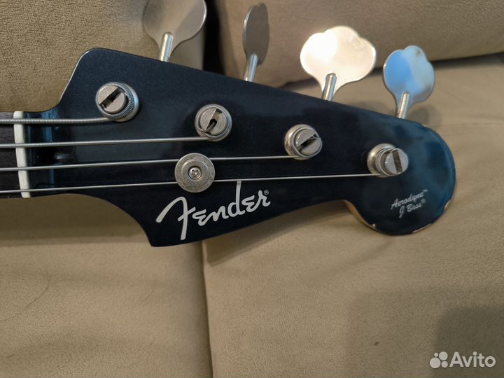 Fender Jazz Bass Aerodyne 32