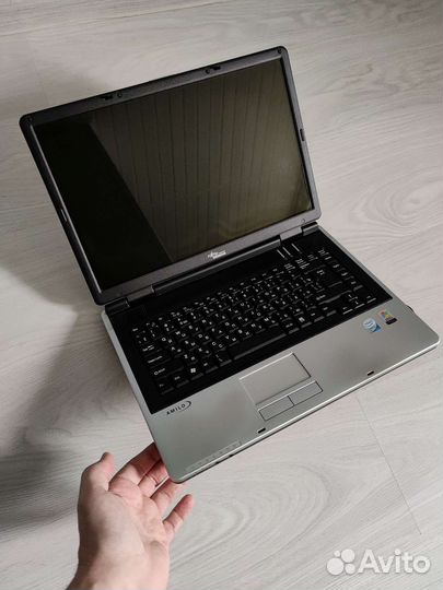 Ноутбук Fujitsu Siemens Amilo Pi1505