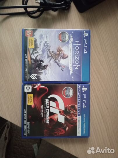 Sony PS4 slim