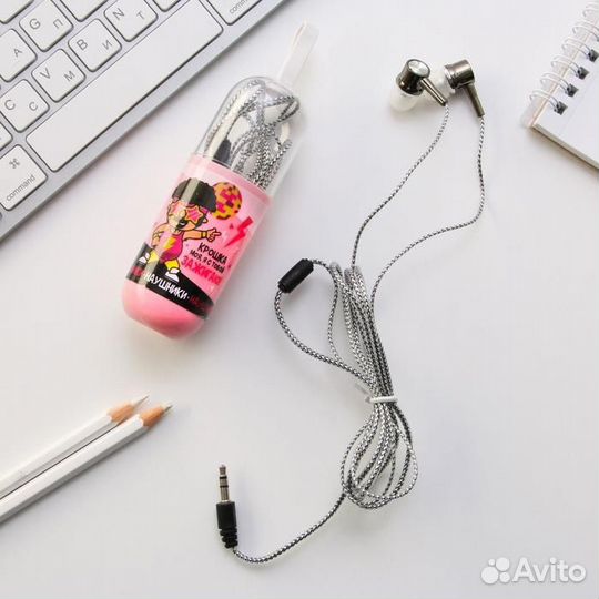 Вакуумные наушники в капсуле с принтом