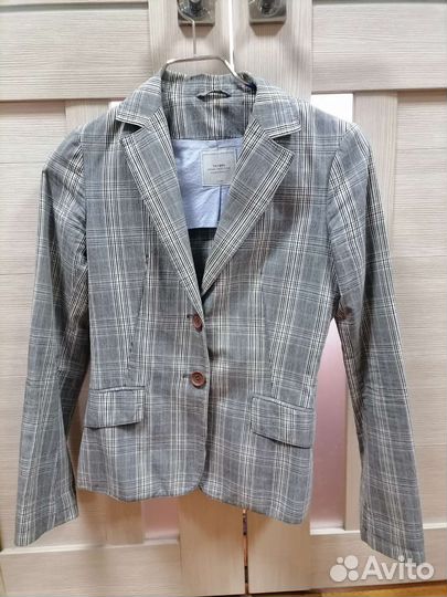 Пиджак женский в клетку 40 42