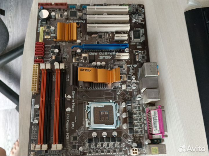 Материнская плата