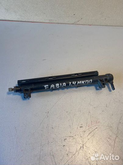 Топливная рампа Skoda Fabia