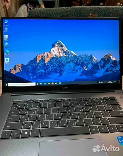 Ноутбук Huawei MateBook B3-520 15