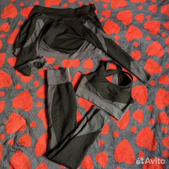 Спортивный костюм женский