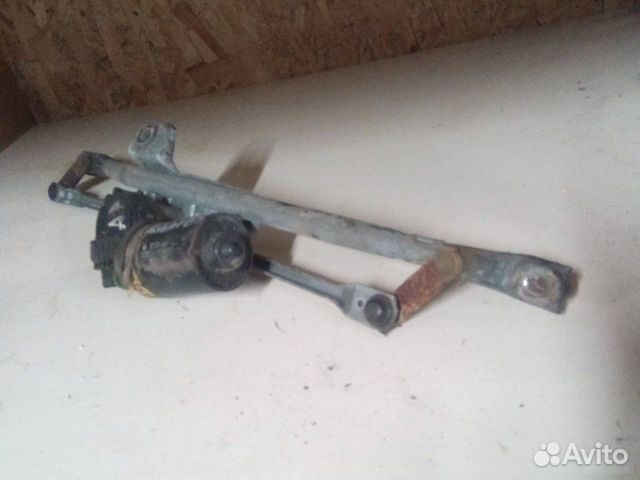 Трапеция стеклоочистителей Volkswagen Passat B5