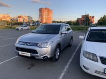 Mitsubishi Outlander 2.0 CVT, 2012, 98 000 км, с пробегом, цена 1 750 000 руб.