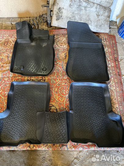 Коврики на Renault Logan