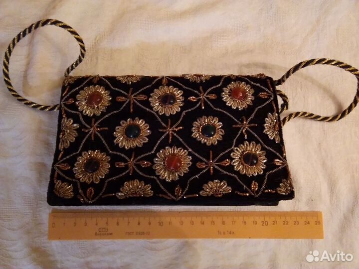 Сумочка-клатч. Индия