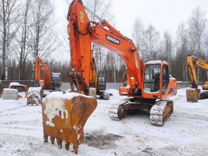 Гусеничный экскаватор DOOSAN Daewoo SOLAR 225NLCV, 2010