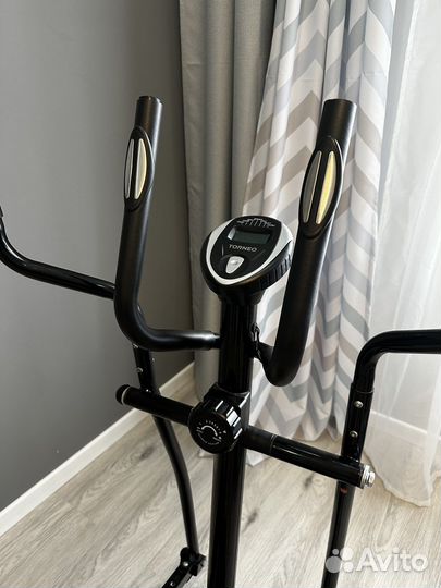 Эллиптический тренажер torneo