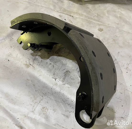 Колодка тормозная в сборе с накладками чмзап