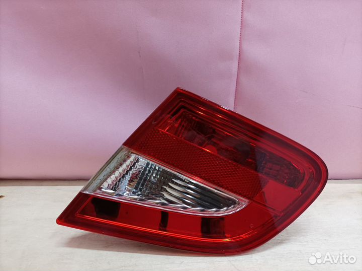 Фонарь правый внутренний Skoda Superb 2 2008-2015