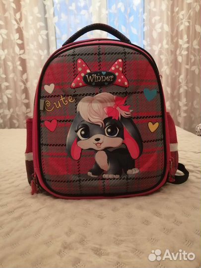 Рюкзак для девочки с ортопедической спинкой