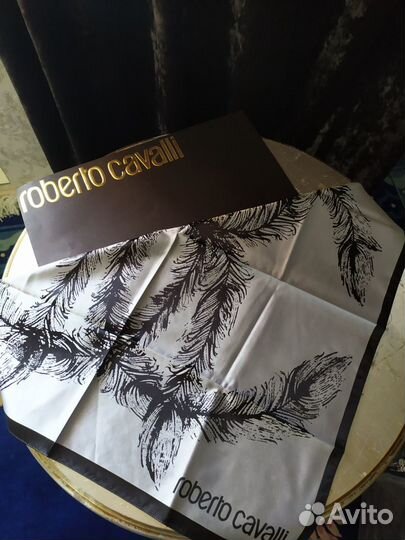 Итальянский шелковый платок Roberto Cavalli