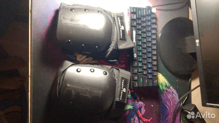 Наколенники теч тим