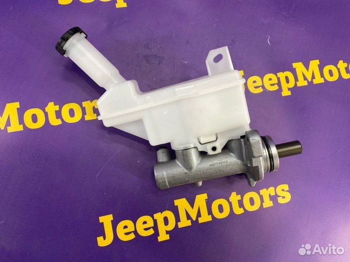 Главный тормозной цилиндр Nissan Tiida C11 HR15