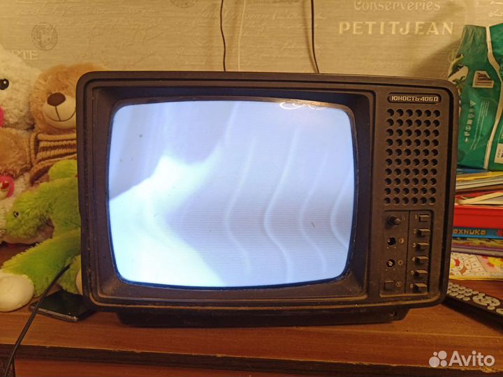 Телевизор бу юность 4060