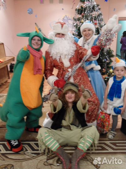 Прокат Новогодних взрослых костюмов