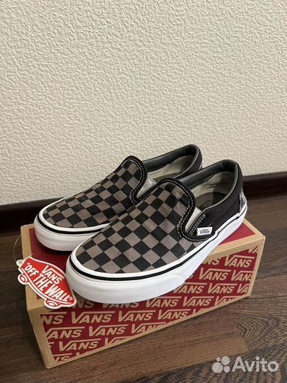 Слипоны Vans 34,5 в школу