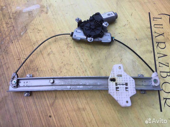 Стеклоподъемник электрический передний правый
