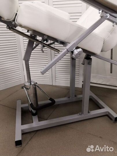 Педикюрное кресло на гидравлике