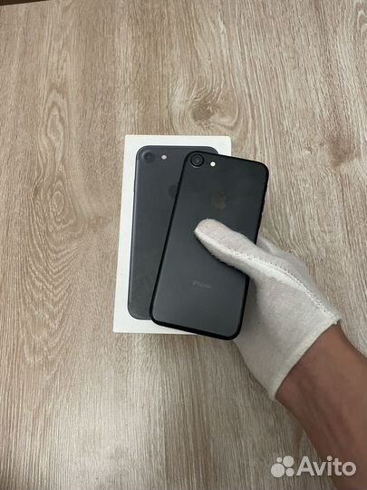 iPhone 7, 32 ГБ