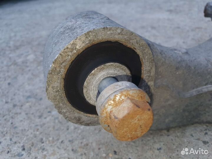 Рычаг задний нижний H-образный для BMW E65