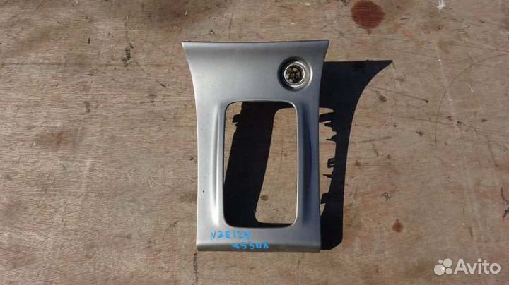 Рамка селектора Toyota Allex NZE124 1NZ-FE 2004/6