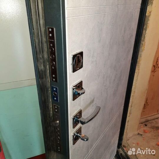 Дверь входная