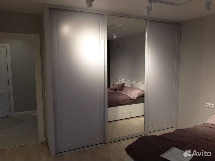 Шкаф в гостиную