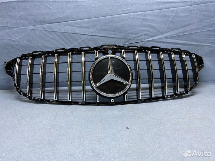 Решетка радиатора GT Mercedes-Benz W205 14-18