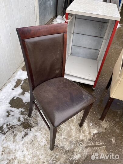 Стул дерево темный кожа мягкий 45/45/93