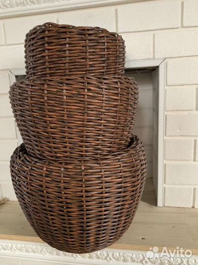 Кашпо из искусственного ротанга