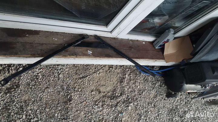 V образная распорка f30