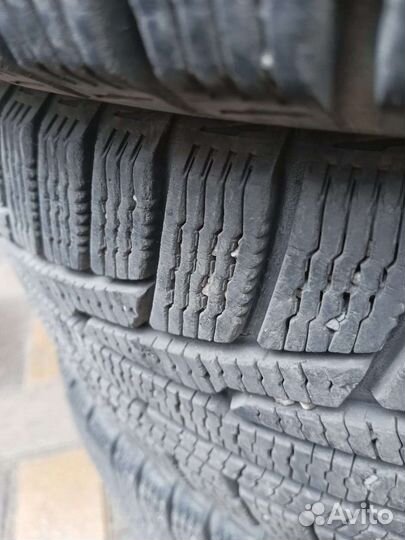 Nokian Tyres xLine 215/55 R17
