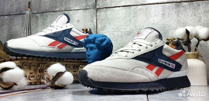 Мужские кроссовки Reebok LX2200