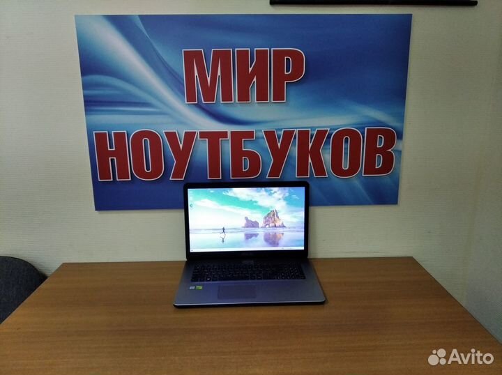 Игровой ноутбук Asus / 17 дюймов / geforce 2gb