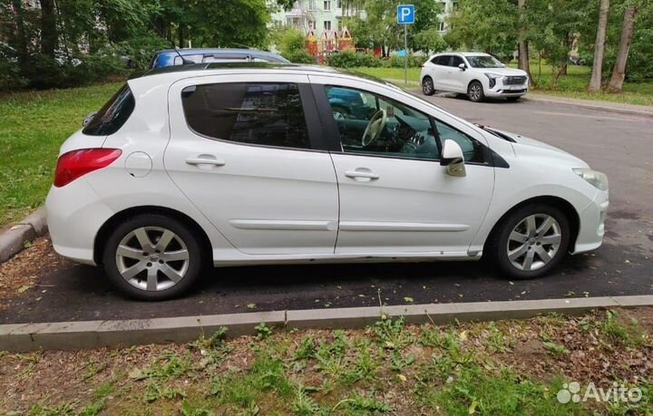 Peugeot 308 1.6 МТ, 2011, 195 000 км