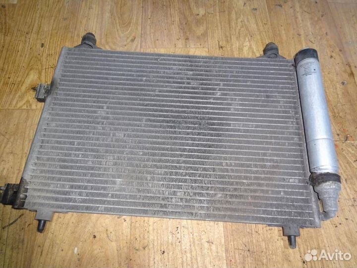 Радиатор кондиционера Peugeot 307 2001-2007