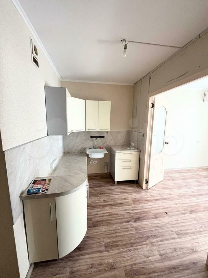 2-к. квартира, 46 м², 4/16 эт.