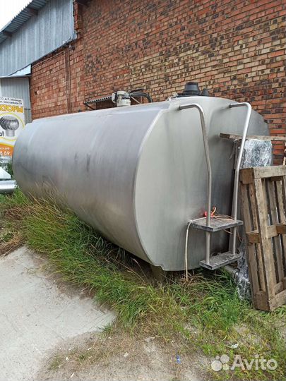 Танк охладитель молока бу