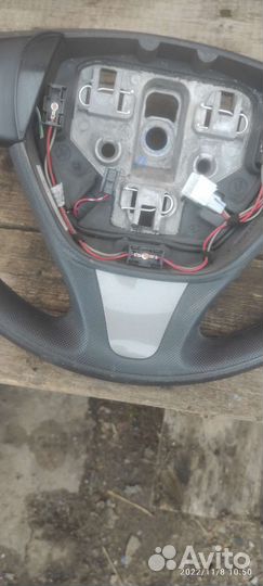 Руль renault sandero 2