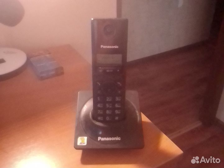Телефон panasonic