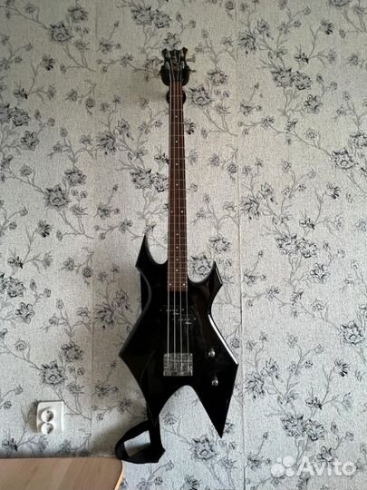 Бас гитара