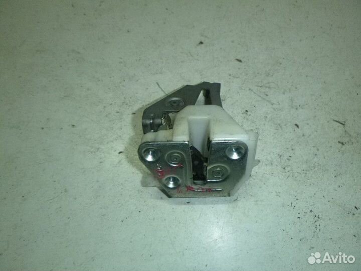 Замок багажника peugeot 4007 2008