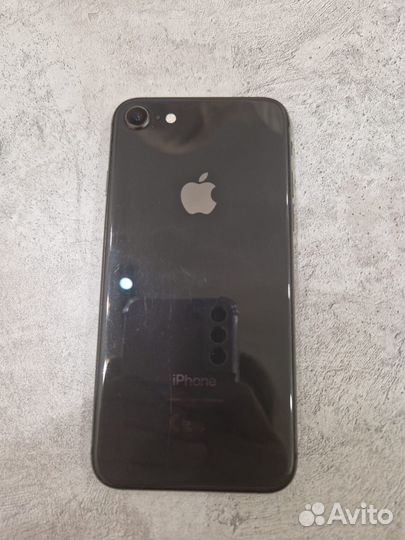 iPhone 8, 64 ГБ