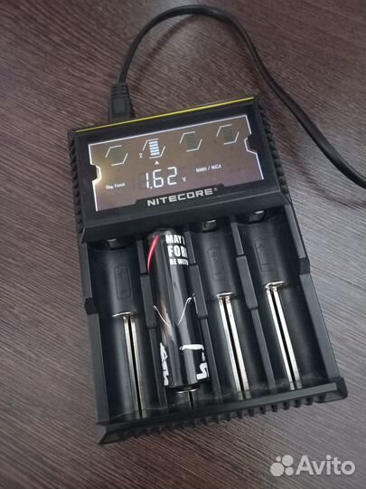 Зарядное устройство nitecore D4 18650/16340