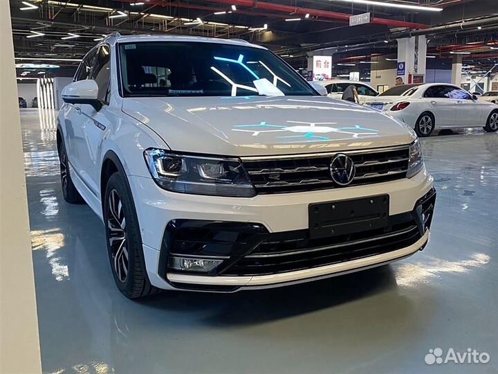 Volkswagen Tiguan 2.0 AMT, 2021, 30 000 км