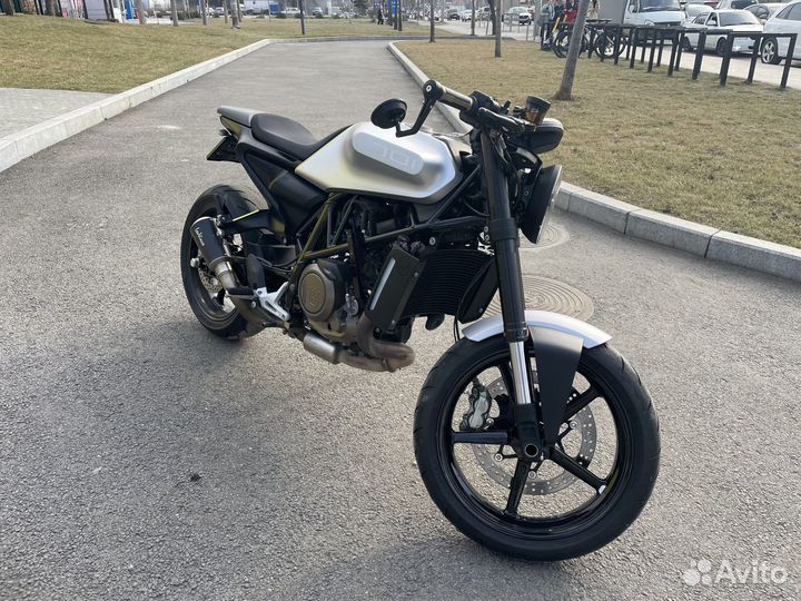 Husqvarna 701 Vitpilen